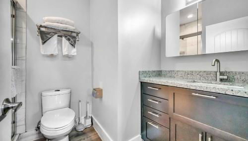 Cle Suites 2BR 1BA 5 min Walk to Cle Clinic Unit 5 - Foto 5