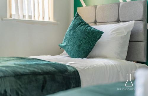 Luxury Birmingham City Centre Townhouse with BALCONY- Sleeps 10 - FREE Parking - Perfect for Contractors, Business Travellers, Families and other Groups - Near Bullring, Newstreet, Selfridges, NEC, NIA & Birmingham airport - Photo 53