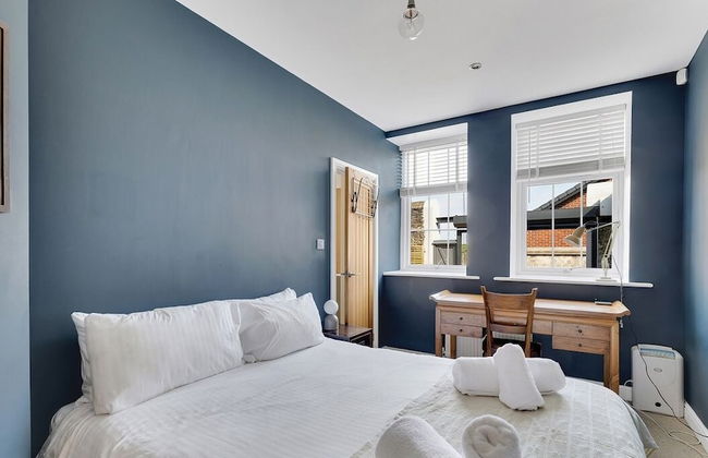 Bantham Mews by Pureserviced 1 Bedroom Luxury Mews - Photo 6