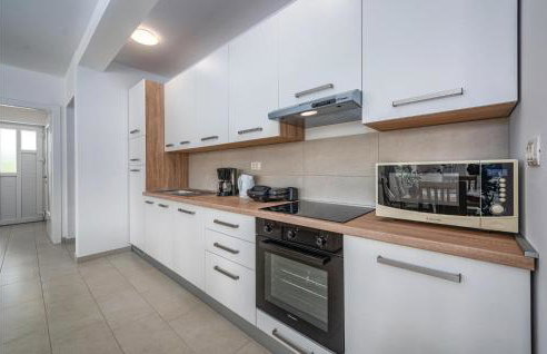 Lovely Home In Zminj With Kitchen - Foto 24