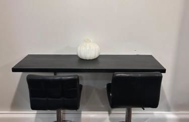 The Layover Lounge - Foto 2