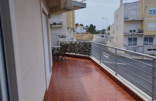 Apartamento com piscina - Foto 8