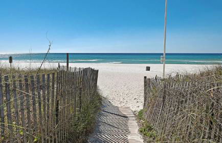 Fantastic Private Complex -Beachfront 2BD Ocean Villa! Gorgeous Amenities - Foto 84