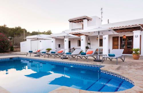 Casa Cala LLonga Quiet family house 850m from the beach - Foto 10