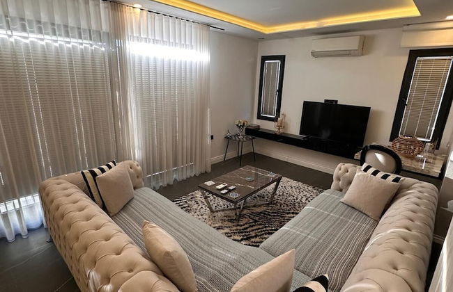 Wolf Suites - Photo 41