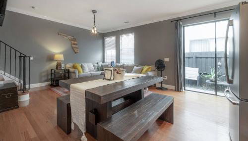 Centrally Located SOHO Retreat Walk to UT & Dining - Foto 5, Other