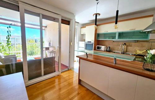 Beautiful Apartment, Beach by foot - Photo 34