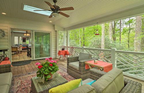 1 Mi to Downtown Highlands Cottage with Sunroom - Foto 1