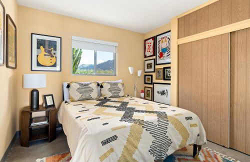 Mid Century Vibes - 2 Min to JTNP - Retro Dive Bar - View - Foto 19