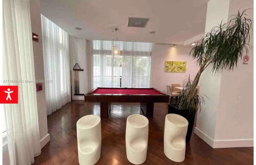 Downtown Apartment with free parking near Brickell - Foto 9
