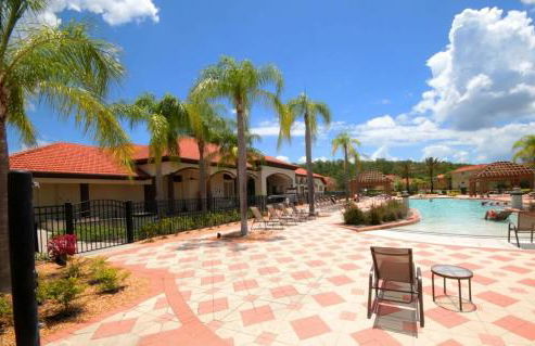 Four Bedroom w/ Screened Pool Close to Disney 4572 - Foto 80