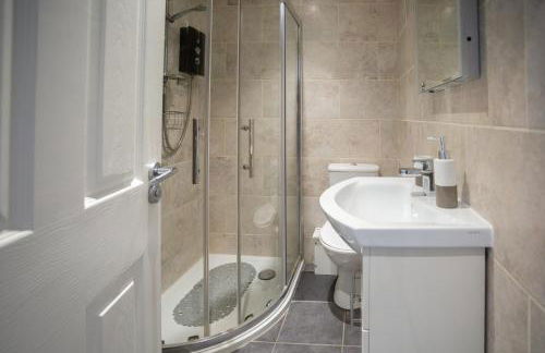 Sea Road Apartments - Photo 41