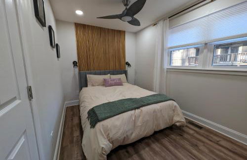 Modern Luxe Family & Groups Friendly Bungalow with Patio & Workspace - Foto 11