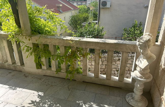 Garden Antique with Bubble Spa - Foto 14