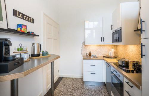 SCHWARZLINS LoftRaum - Stilvolles Apartment mit Smart TV, NETFLIX, Disney Plus, schnellem WLAN, Parken, Nespresso - Foto 6