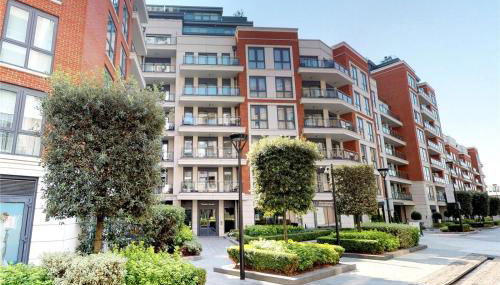 LUXURY 2Bed & 2Bath Apartment Next to London Museum - Foto 1
