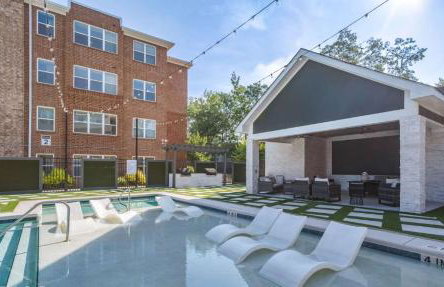 High Cotton - 3BR 3BA Condo Near UA with Pool & Gym - Foto 38
