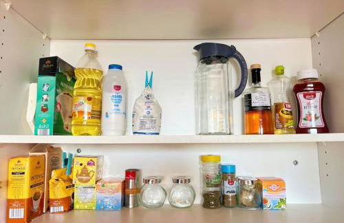 Cozy fairytal garden apartment, Family Friendly, Free parking, 15 Min to Airport - Foto 35