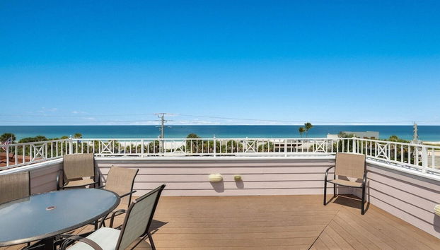 Blue Water Escape 3 Bedroom Villa by RedAwning - Foto 2, Imagen principal