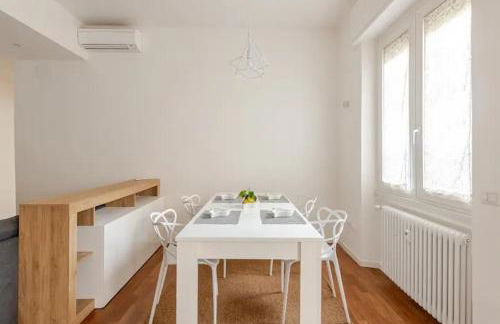 Like at Home - Close to Metro, Stadio San Siro, Duomo with private parking place - Foto 3