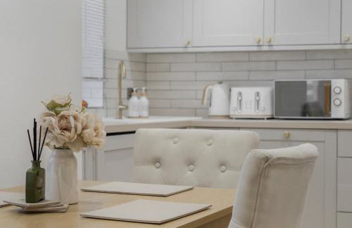 Milton Keynes 3BR, Stylish Home, Sleeps 5, Families Stays, Parking , Fast WiFi - Foto 6