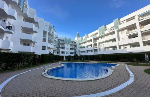 Bonito apartamento con gran terraza y piscina comunitaria AV-08 - Foto 18