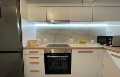 Peculiar Garden Apartment - Photo 28