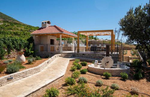 Beachfront Apartments Vala with a swimming pool - Photo 24