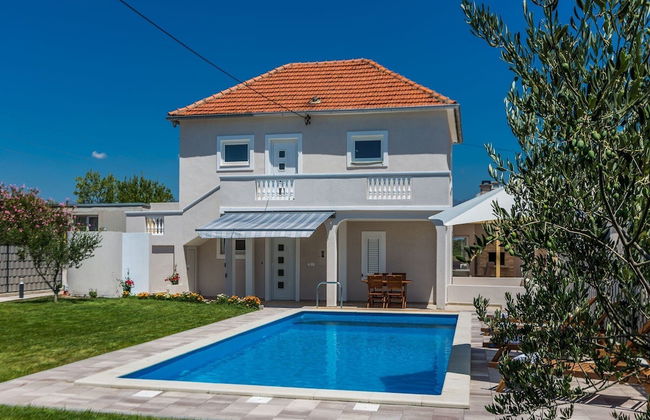 Serene Escape Near Zadar With Private Pool & Charming Outdoor Oasis - Foto 45