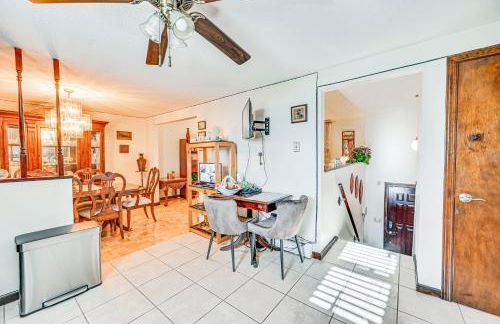 Vintage Windsor Home Private Yard and Covered Deck - Foto 9