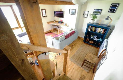 Rhyd Y Geifr, Cosy Barn Conversion in Maerdy - Photo 22