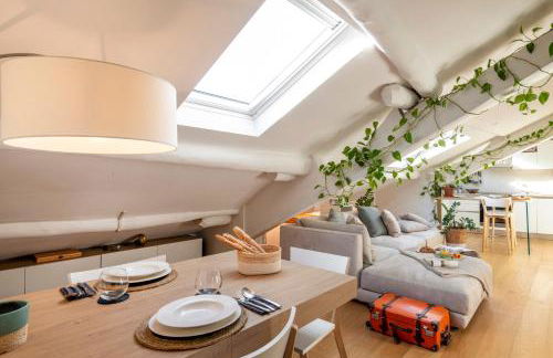 Bright penthouse attic in the heart of Milan - Photo 16