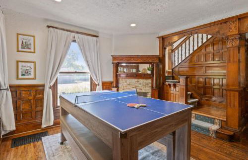 Meerkat Manor- 5 Min Drive to CLE Clinic - Foto 13