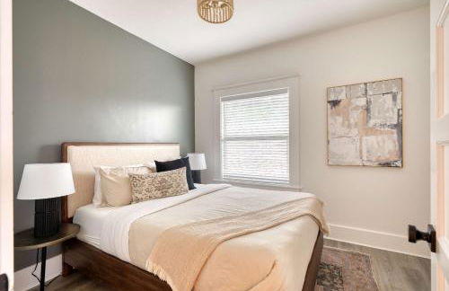 Eclectic 2BR - Victorian Charm - Steps to Fun - Photo 20