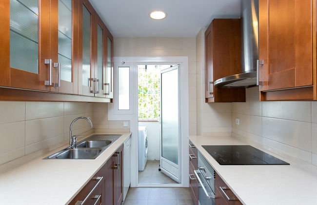 Awesome Apartment With Amazing Terrace - Photo 14