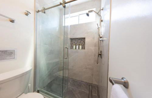 Welcoming & Spacious 2-Bedroom Guest Suite in Torrance 20 Minutes from LAX - Foto 18