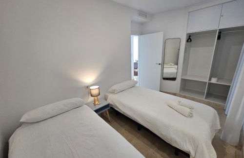 Apartamento 1ª Línea de playa Planta Vistas a Casco Histórico - Foto 9