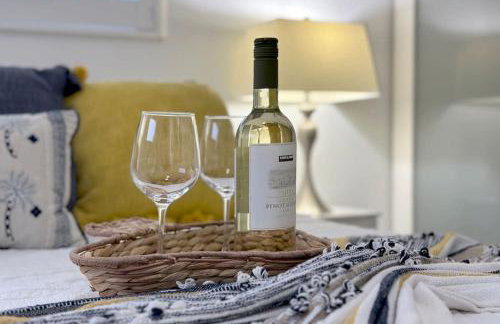 Relaxing Retreat 2BR Oasis with Pool and Outdoor BBQ - Foto 22