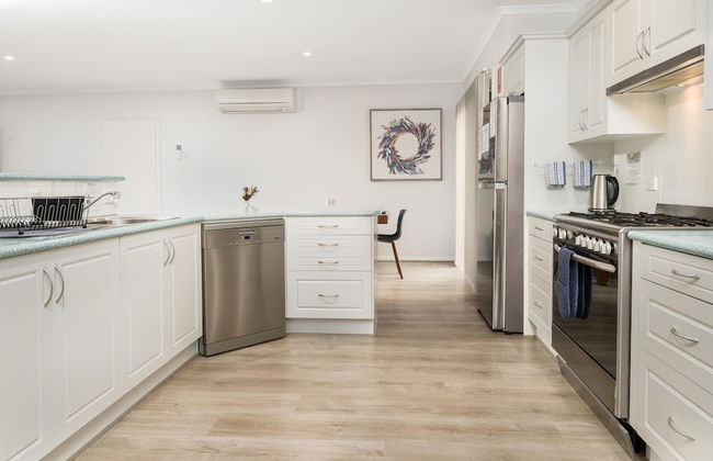 Emu Bay Holiday Homes - Photo 42