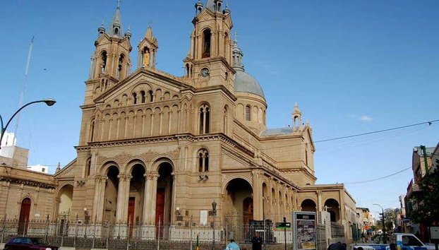 Visite de La Rioja et de Las Padercitas - Photo 5, Façade de la cathédrale et sanctuaire de Saint-Nicolas de Bari