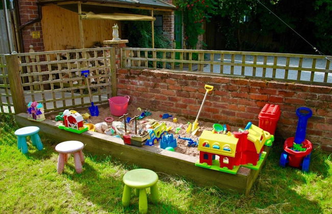 Squirrel Barn. Hi-spec. Hot tub & Wifi. Sleeps 14 - Foto 43