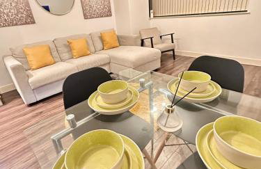 1 Bedroom Apartment- Free Parking, Broad St, City Centre - Photo 13