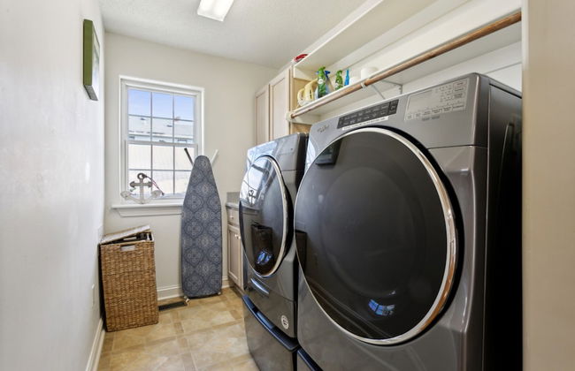 Coastal Escape w Pool Pool Table Walk to Beach - Foto 72