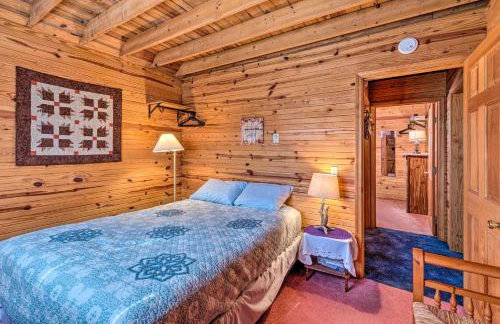 Quiet & Private Cabin ~ 5 Mi to Dale Hollow Lake! - Foto 13