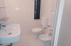 Rubino a soli 150m dal mare con posto auto - Foto 9