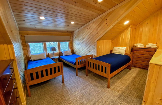 A1 Luxury Bretton Woods Ski-in Ski-out Townhome Next to Beginner ski Area Fast Wifi Keyless Entry - Photo 39