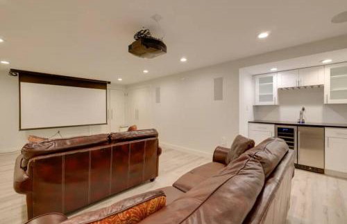 Cape Cod Home w/Ocean View, Roof Top, Pool & Hot Tub - Photo 10