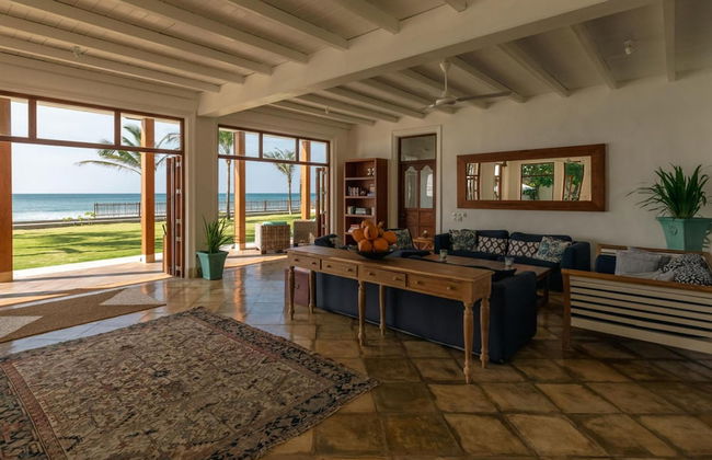 Family Beach Villa Located On An Incredible Beach - Photo 19