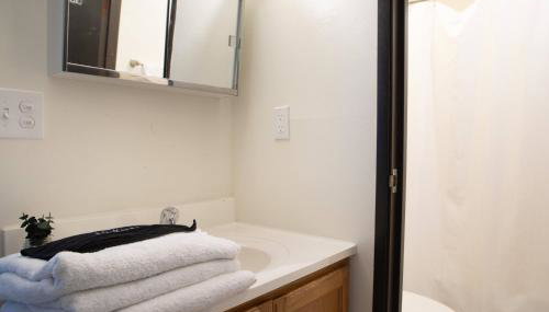 Westown Studio Apt Near Fiserv, Baird, and Theater District - Foto 5
