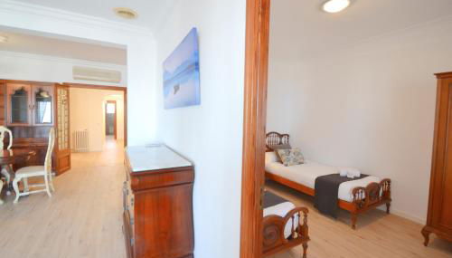 Waterfront apartment perfect for beach lovers. - Photo 5